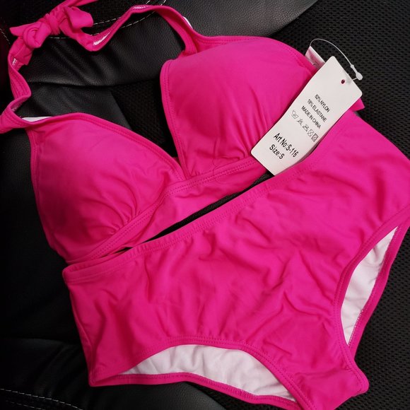 snag 2 bikini set new with tags for $25.00 only!!! - Picture 2 of 6